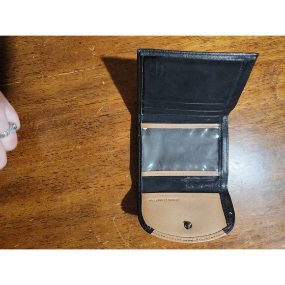 Vintage Perry Ellis Wallet - Picture 2 of 2